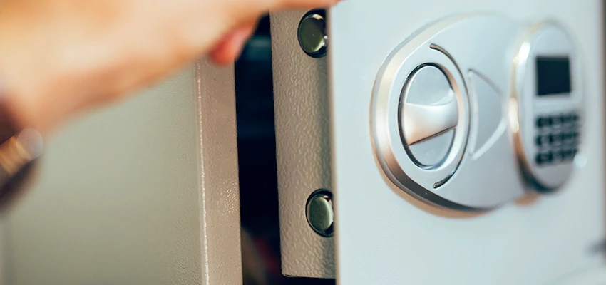 Fingerprint Safe Openers in Temescal Valley, CA